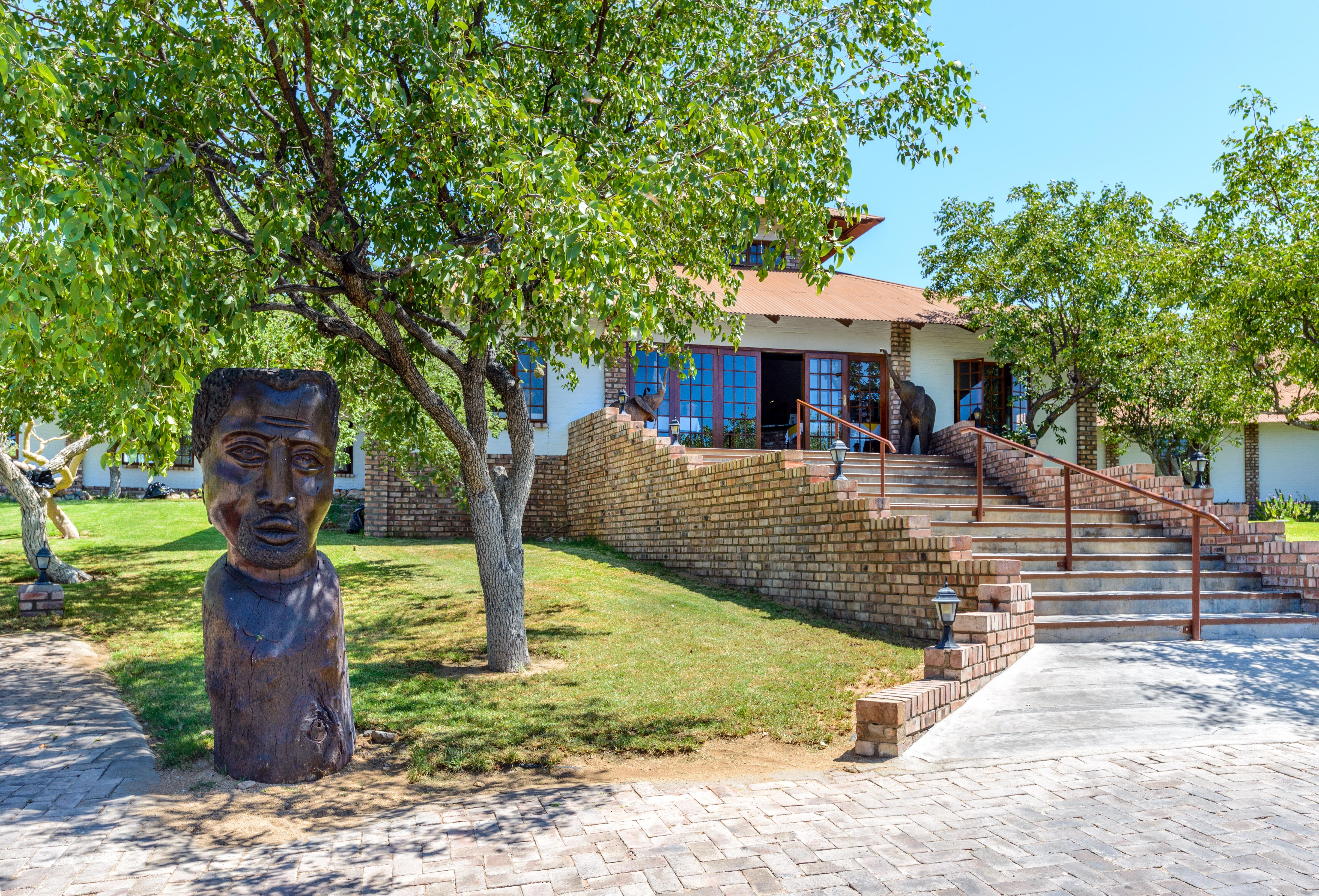 Gondwana Etosha Safari Lodge Okaukuejo Exterior photo