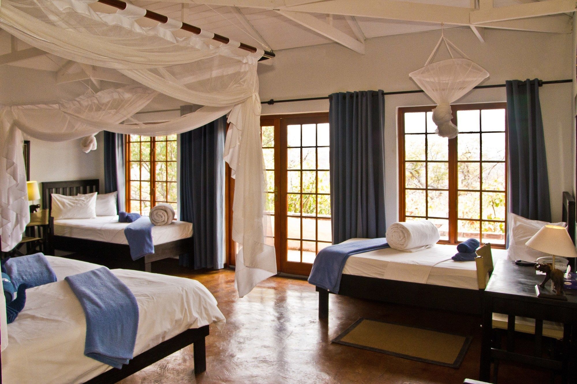 Gondwana Etosha Safari Lodge Okaukuejo Exterior photo