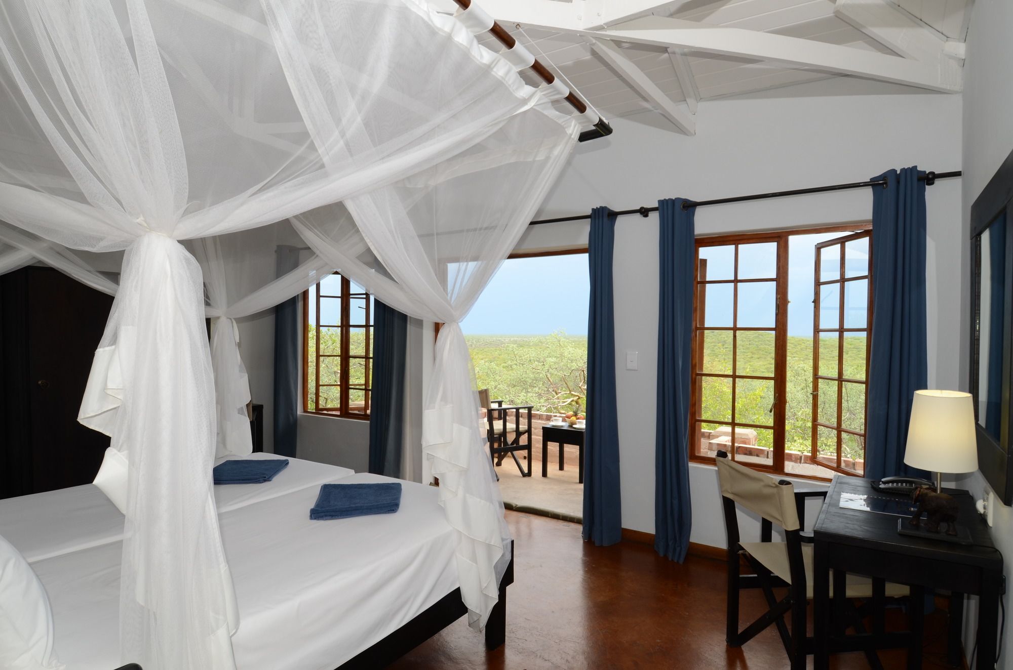 Gondwana Etosha Safari Lodge Okaukuejo Exterior photo