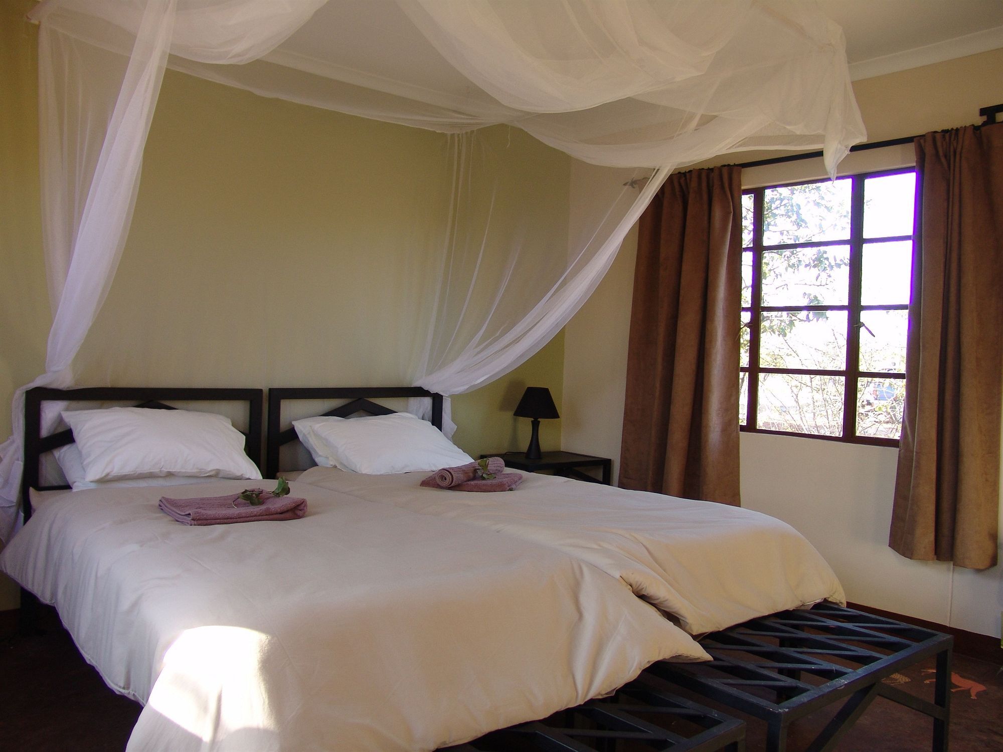 Gondwana Etosha Safari Lodge Okaukuejo Exterior photo