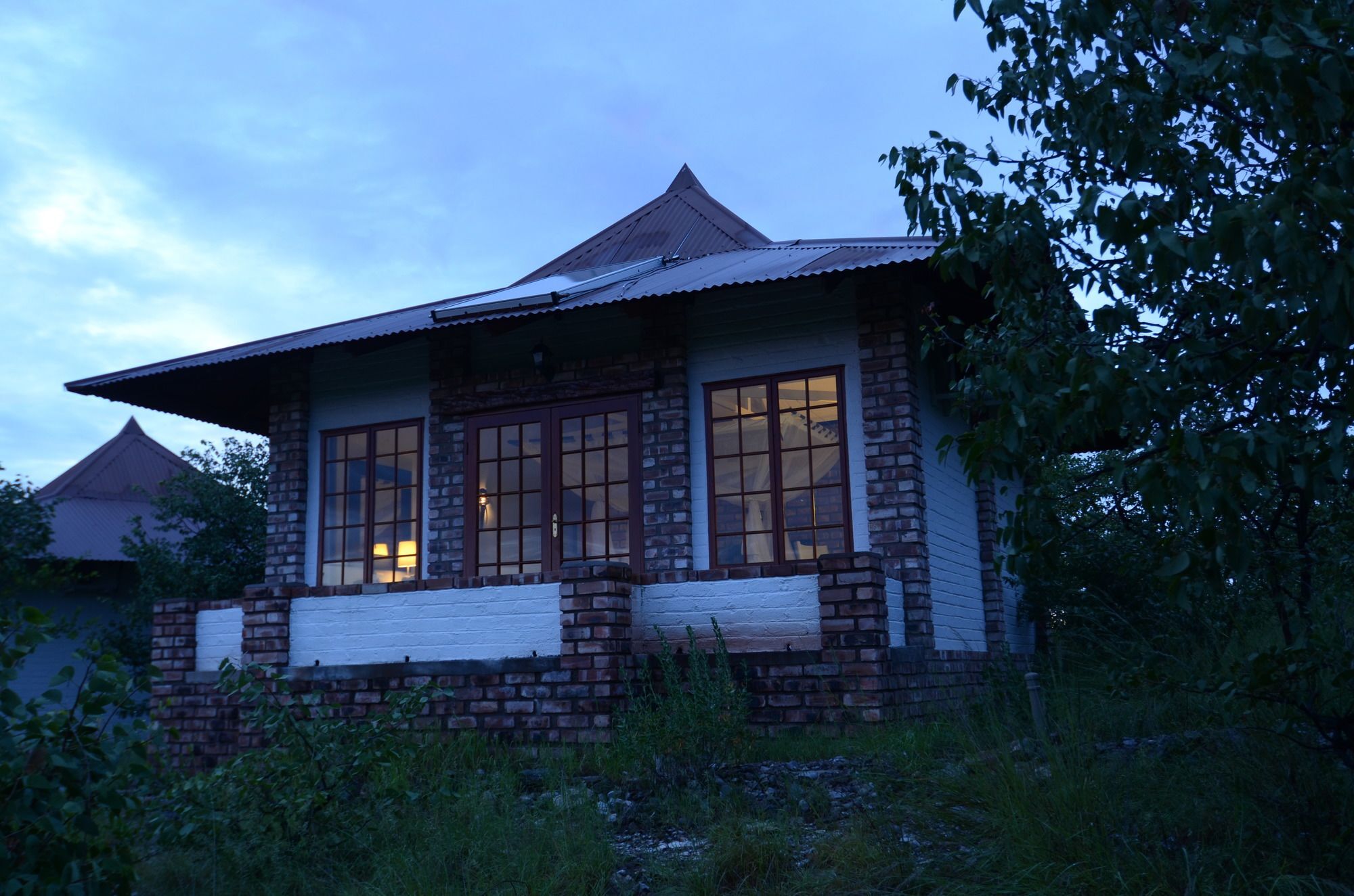 Gondwana Etosha Safari Lodge Okaukuejo Exterior photo